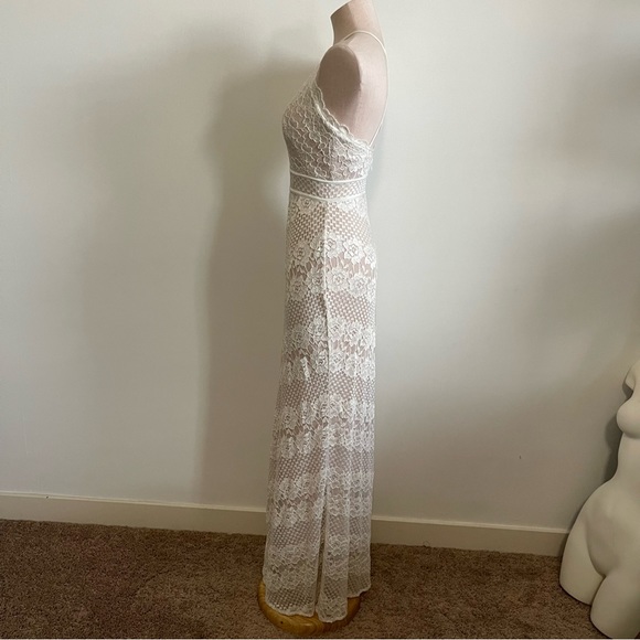 MORGAN & CO Lace Nude Prom Special Occasion Dress Halter-neck - Picture 10 of 15